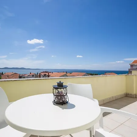 Apartment Romansa