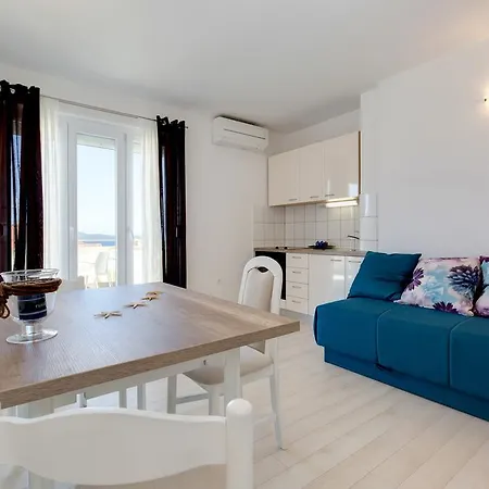 Apartment Romansa