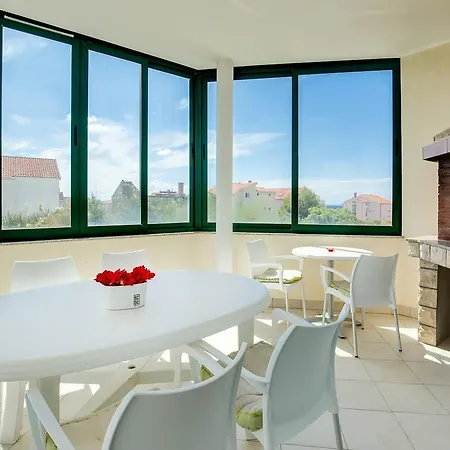 Apartment Romansa